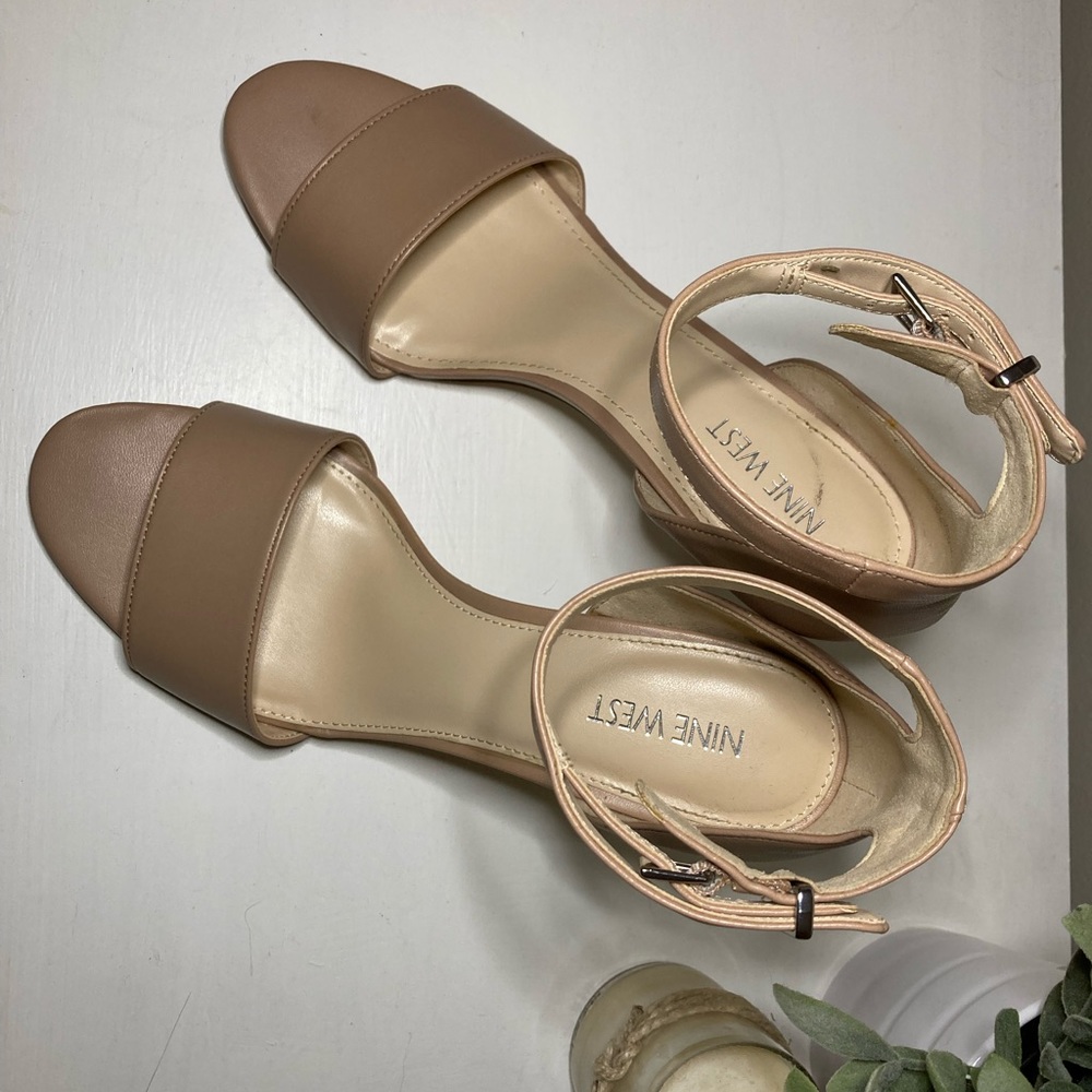 Nine West beige/light/nude tan strappy heels